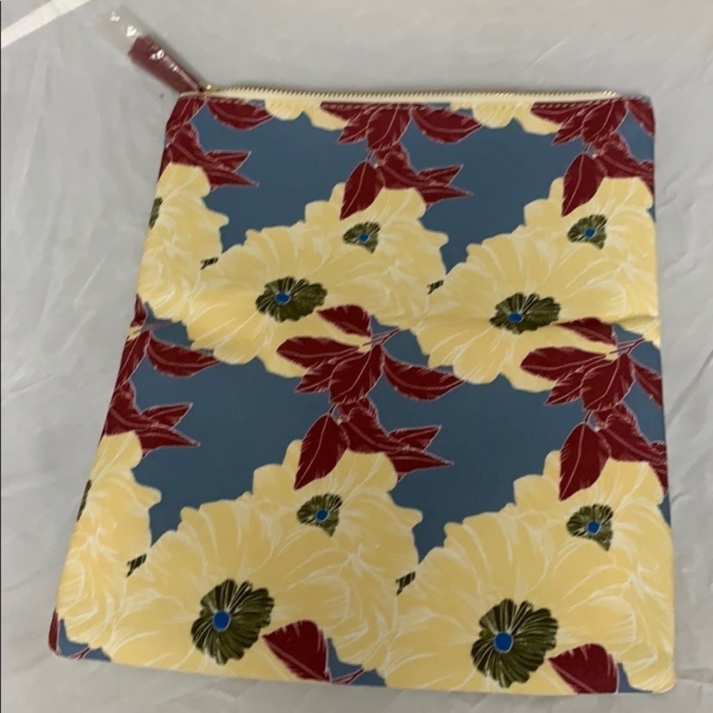 Rachel Pally Clutch. New.  Floral Print. Zipper
